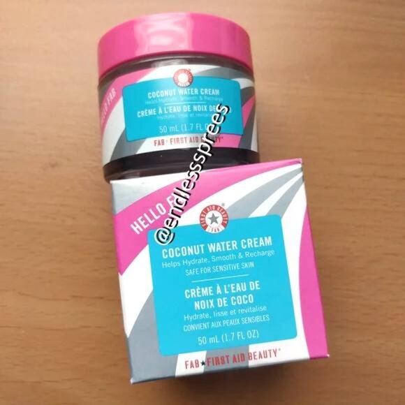 First Aid Beauty Hello FAB Coconut Water Cream - Picture 3 of 3